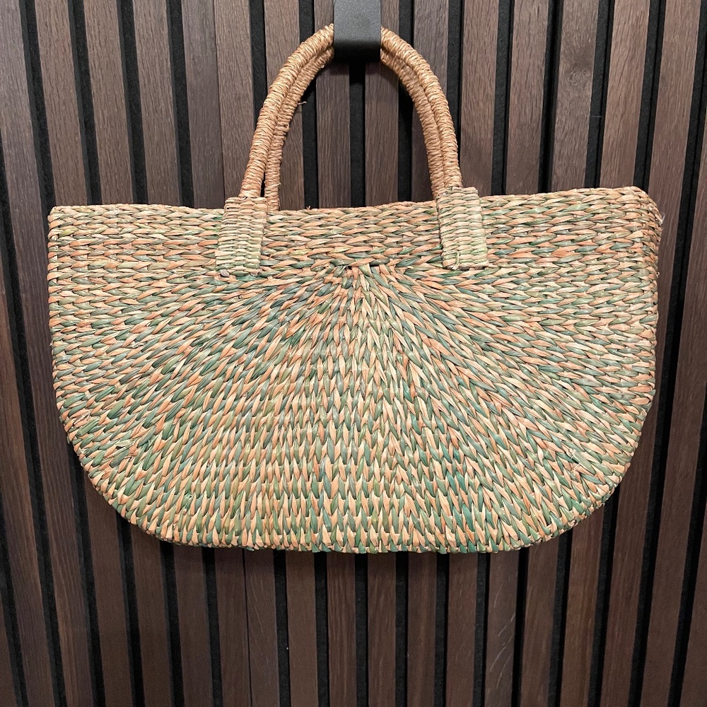 Rattan Tote/Basket - Natural/Green Weave